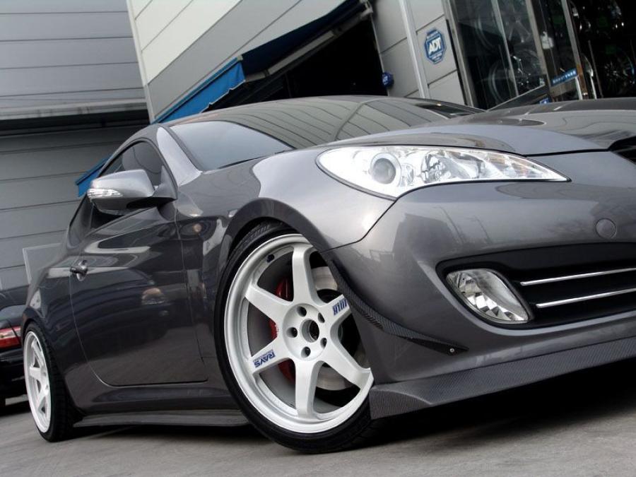  Hyundai Genesis Coupes Modded 2009 года  (фото 11 из 23)